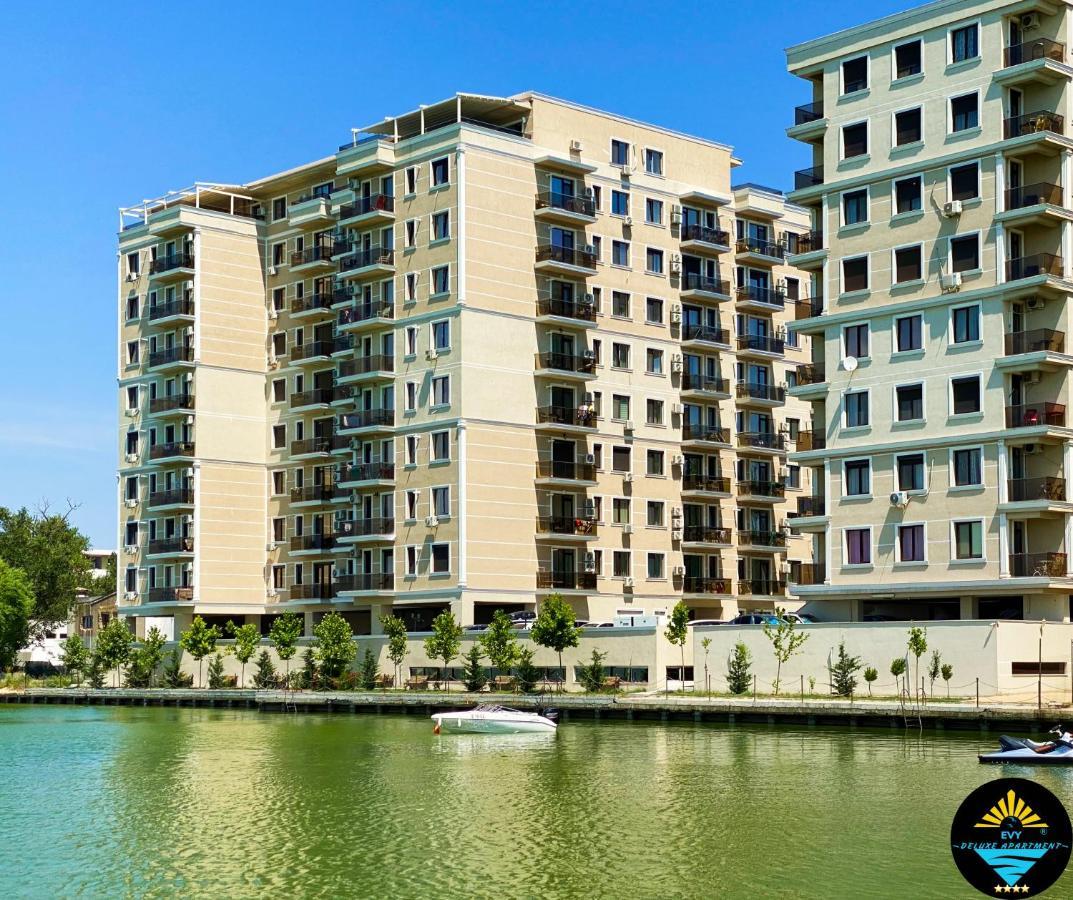 Evy Deluxe Apartment Mamaia Exteriör bild