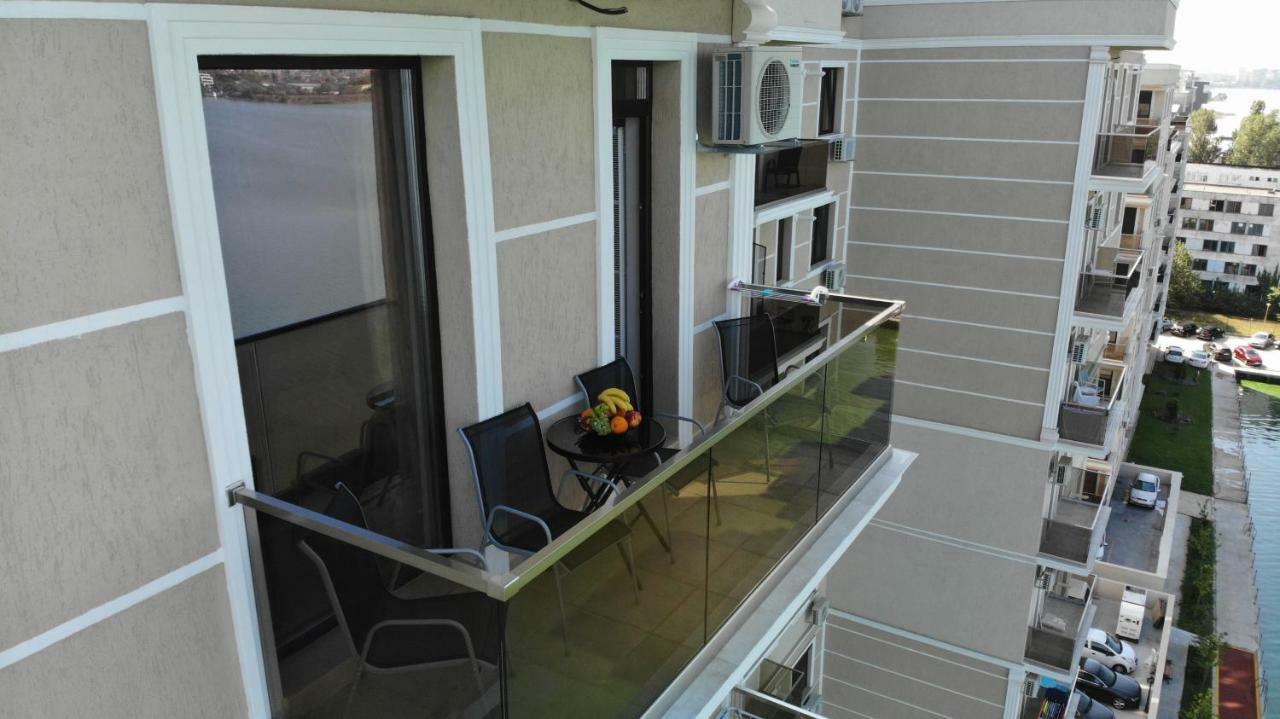 Evy Deluxe Apartment Mamaia Exteriör bild